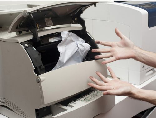 Что делать, если принтер жует бумагу