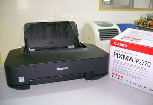 Черный принтер Canon 